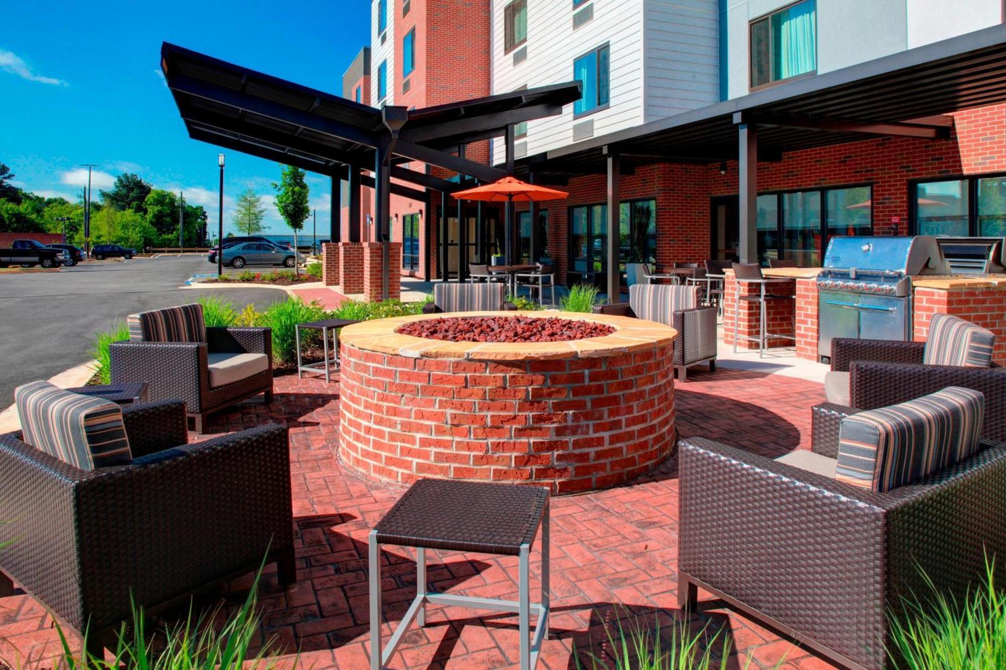 Towneplace Suites By Marriott Macon Mercer University Exteriör bild